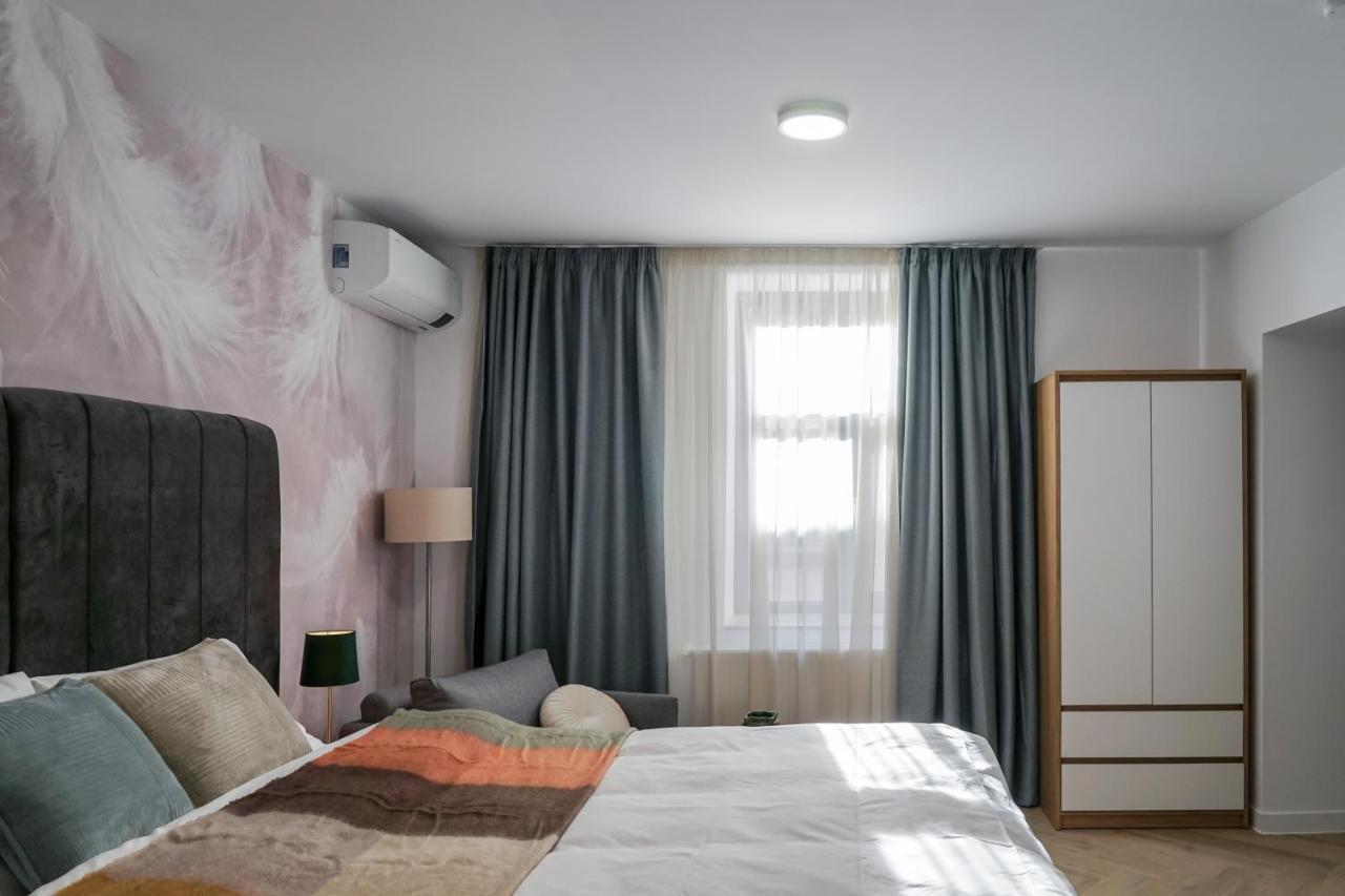 The Chic Retreat Apartment Bukares Bagian luar foto